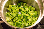 Quickly steamed broccoli